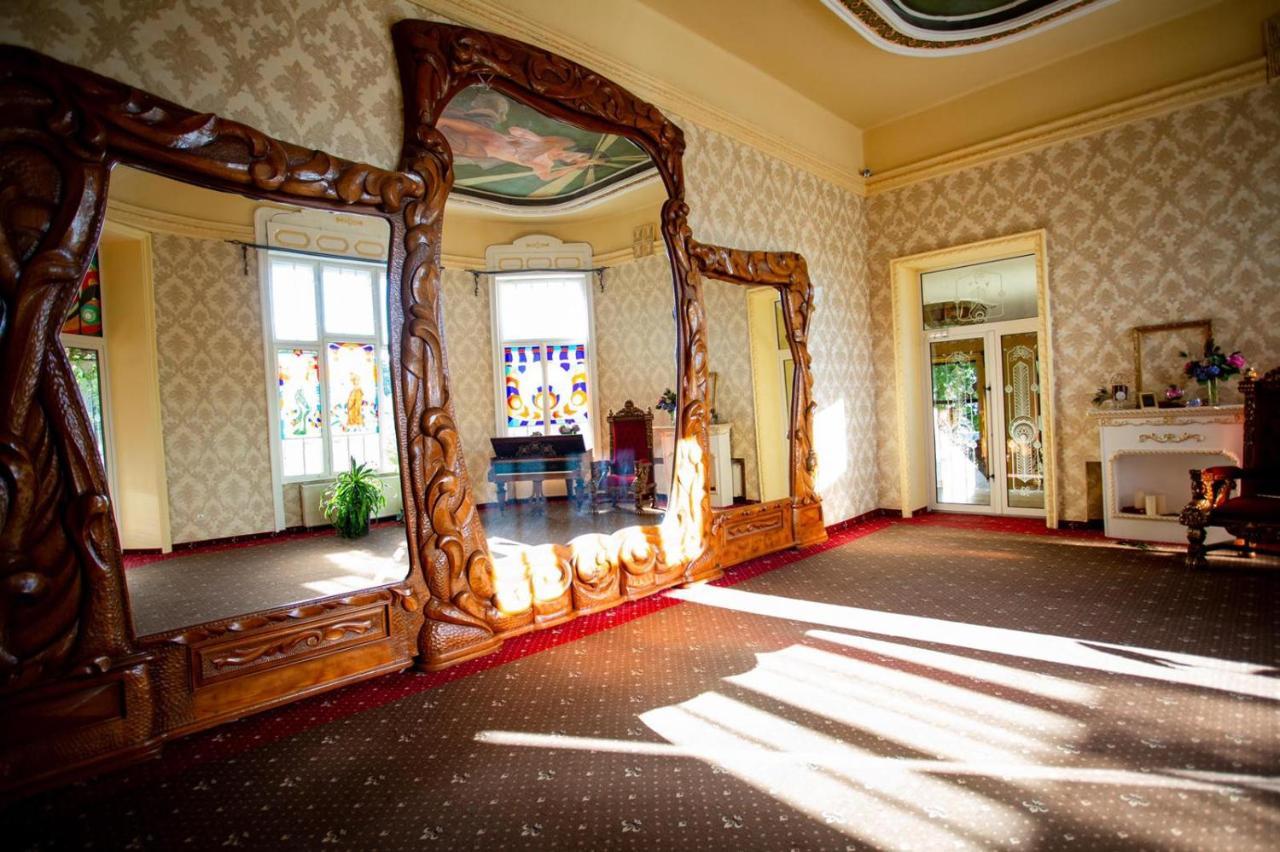 Hotel Zolota Pava Berehowo Zewnętrze zdjęcie