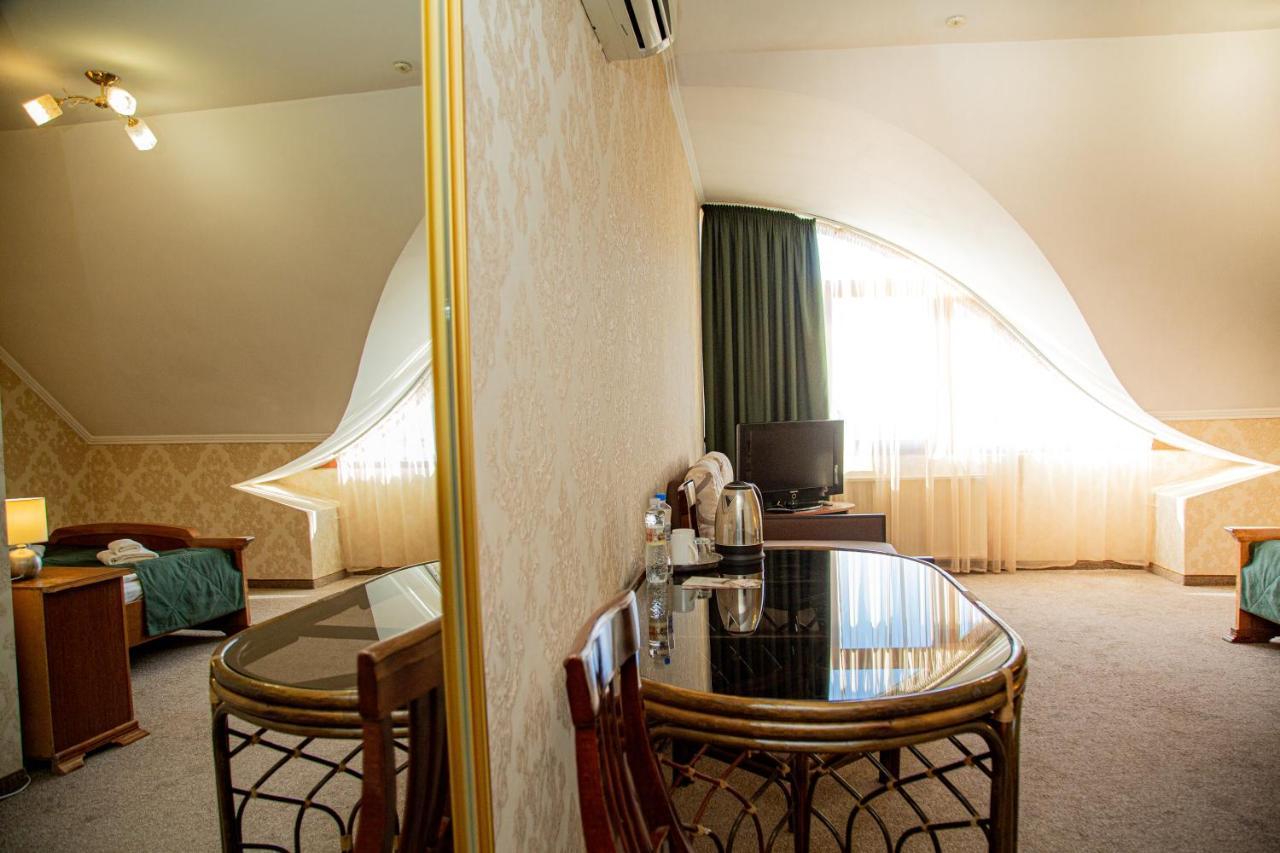 Hotel Zolota Pava Berehowo Zewnętrze zdjęcie