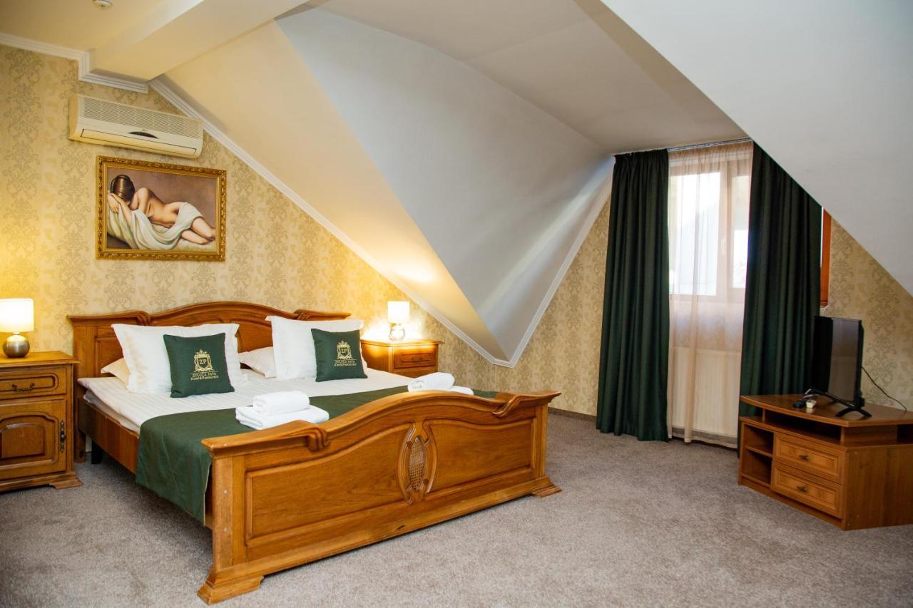 Hotel Zolota Pava Berehowo Zewnętrze zdjęcie