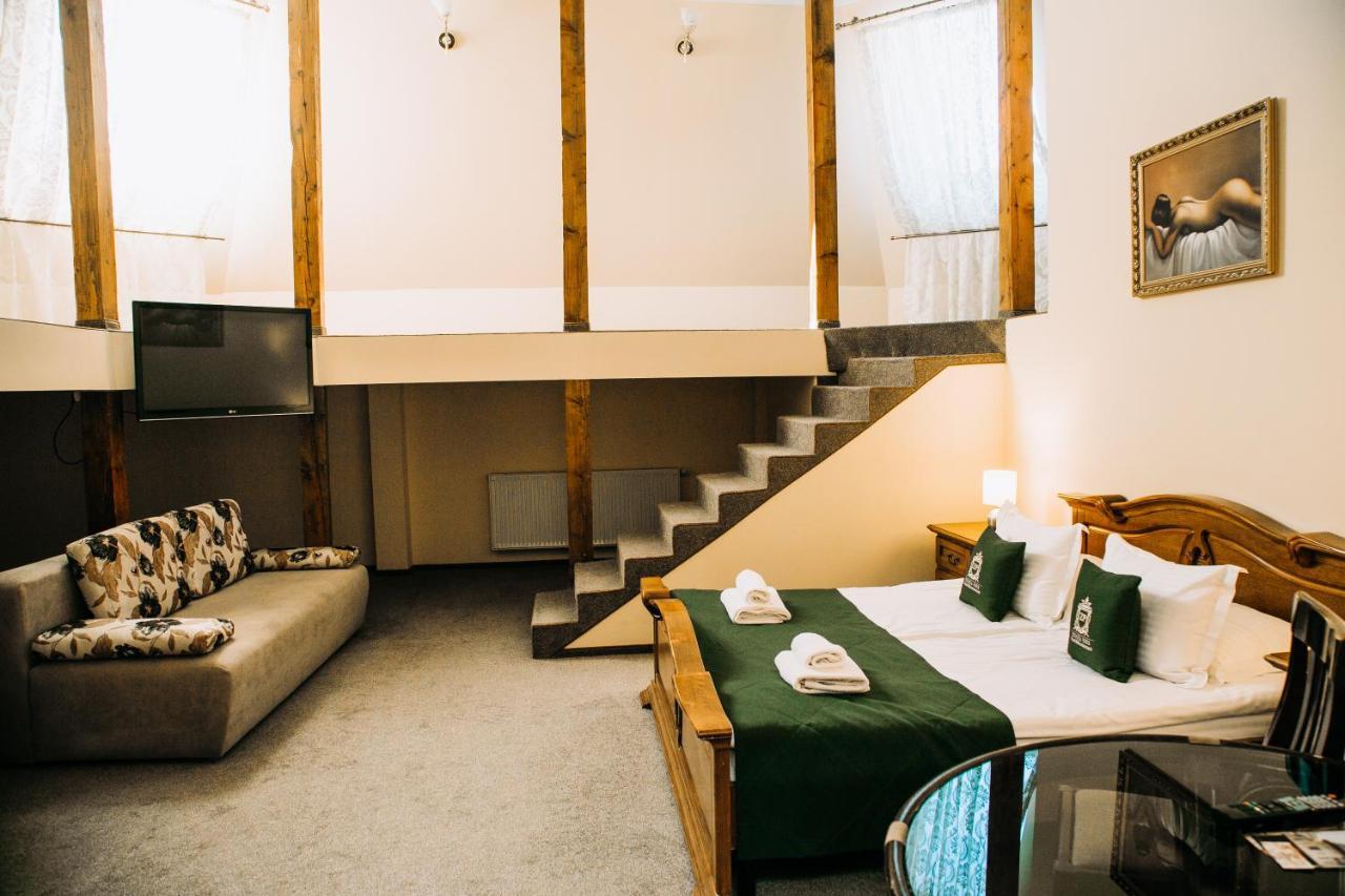Hotel Zolota Pava Berehowo Zewnętrze zdjęcie